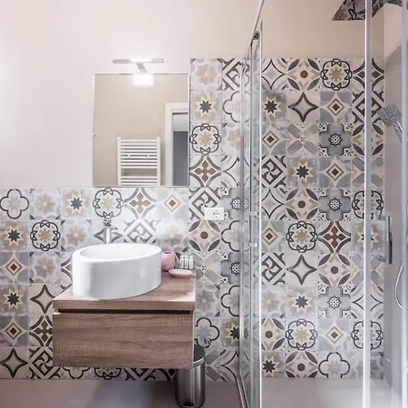 Trilocale Con Terrazzo アパート *