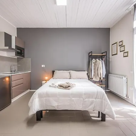 Trilocale Con Terrazzo アパート *